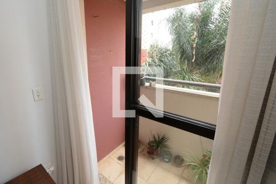 Varanda da Sala de apartamento à venda com 2 quartos, 68m² em Jardim Itapeva, São Paulo