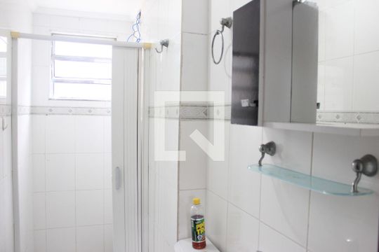 Banheiro de apartamento para alugar com 3 quartos, 63m² em Vila Galvão, Guarulhos