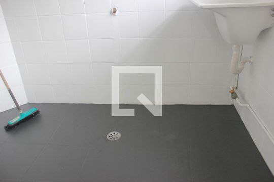 Lavanderia de apartamento para alugar com 3 quartos, 63m² em Vila Galvão, Guarulhos