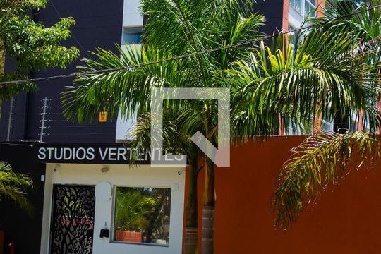 Fachada de kitnet/studio para alugar com 1 quarto, 22m² em Jardim das Vertentes, São Paulo