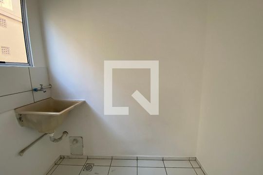 Área de serviço de apartamento à venda com 3 quartos, 55m² em Igara, Canoas