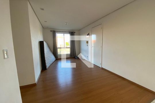 Sala de apartamento à venda com 3 quartos, 55m² em Igara, Canoas