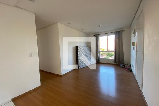 Sala de apartamento à venda com 3 quartos, 55m² em Igara, Canoas