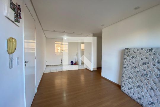 Sala de apartamento à venda com 3 quartos, 55m² em Igara, Canoas