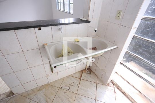 Área de Serviço de casa de condomínio para alugar com 3 quartos, 400m² em Setor Habitacional Vicente Pires, Brasília