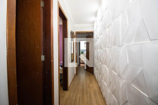 Corredor de apartamento para alugar com 2 quartos, 40m² em Guará Ii, Brasília