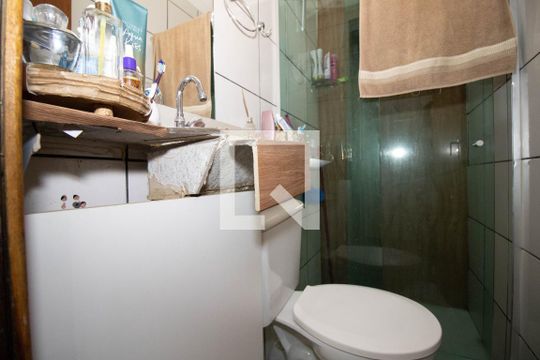 Banheiro Social de apartamento para alugar com 2 quartos, 40m² em Guará Ii, Brasília