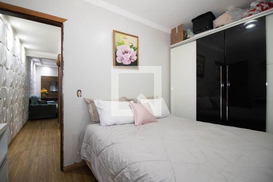 Quarto 2 de apartamento para alugar com 2 quartos, 40m² em Guará Ii, Brasília