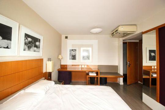 Quarto de apartamento à venda com 1 quarto, 25m² em Santo Agostinho, Belo Horizonte