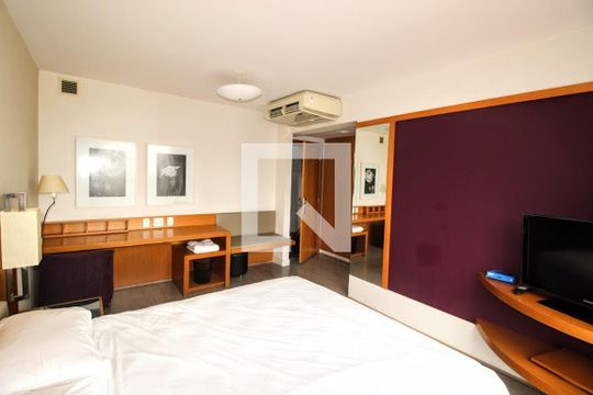 Quarto de apartamento à venda com 1 quarto, 25m² em Santo Agostinho, Belo Horizonte