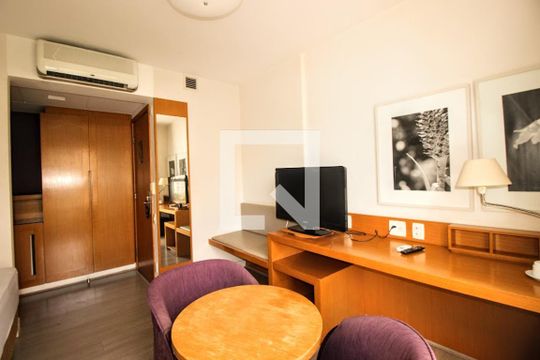 Sala  de apartamento à venda com 1 quarto, 26m² em Santo Agostinho, Belo Horizonte