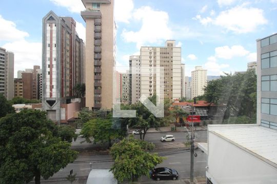 Vista  de apartamento à venda com 1 quarto, 26m² em Santo Agostinho, Belo Horizonte