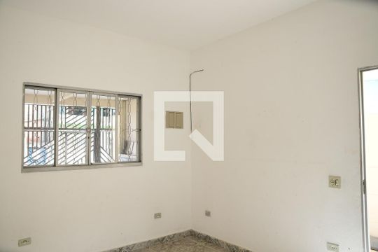 Sala de casa para alugar com 2 quartos, 80m² em Recanto dos Victor’s, Cotia