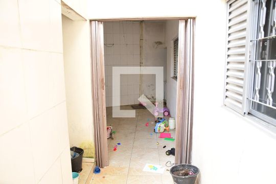 Área de Serviço de casa para alugar com 2 quartos, 80m² em Recanto dos Victor’s, Cotia