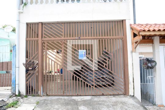 Fachada de casa para alugar com 2 quartos, 80m² em Recanto dos Victor’s, Cotia