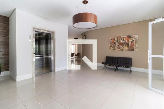 Hall Social de apartamento para alugar com 3 quartos, 86m² em Vila Gumercindo, São Paulo