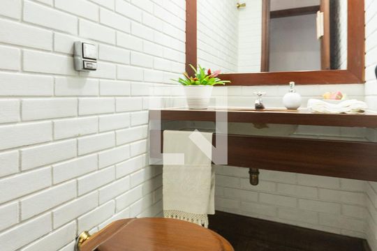 Lavabo de apartamento à venda com 5 quartos, 300m² em Grajaú, Rio de Janeiro