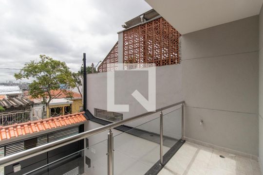Sacada sala de casa à venda com 3 quartos, 140m² em Vila Constança, São Paulo