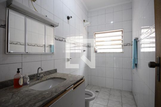 Banheiro de casa à venda com 3 quartos, 153m² em Vila Dom Pedro I, São Paulo