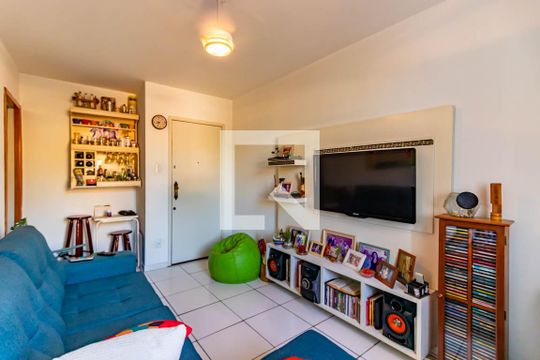Sala de apartamento à venda com 1 quarto, 55m² em Fonseca, Niterói