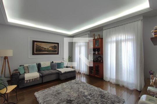 Casa à venda com 3 quartos, 251m² em Jardim Carlos Lourenço, Campinas