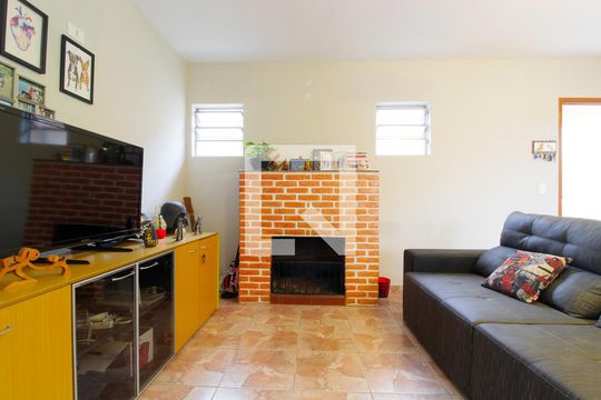 Sala 1 de casa de condomínio para alugar com 3 quartos, 300m² em Pinus Park , Cotia