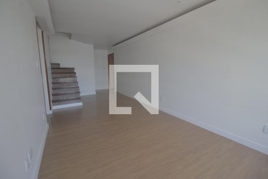 Sala de apartamento à venda com 3 quartos, 141m² em Centro, Canoas
