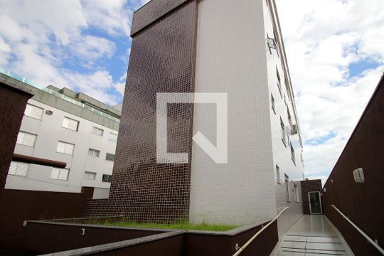 Área comum de apartamento para alugar com 3 quartos, 82m² em Sagrada Família, Belo Horizonte