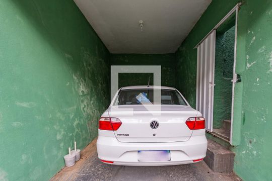 Garagem de casa à venda com 3 quartos, 120m² em Nova Esperança, Belo Horizonte
