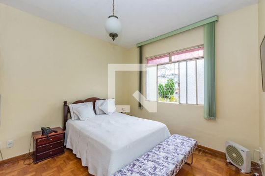 Quarto 1 de casa à venda com 3 quartos, 120m² em Nova Esperança, Belo Horizonte