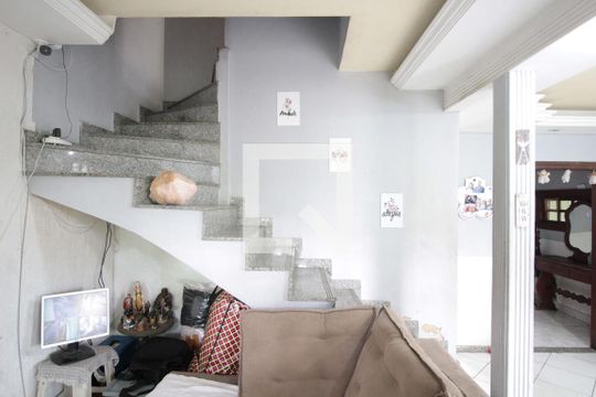 Sala de casa à venda com 4 quartos, 360m² em Floramar, Belo Horizonte