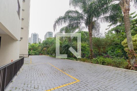 Garagem de apartamento à venda com 2 quartos, 75m² em Recreio dos Bandeirantes, Rio de Janeiro