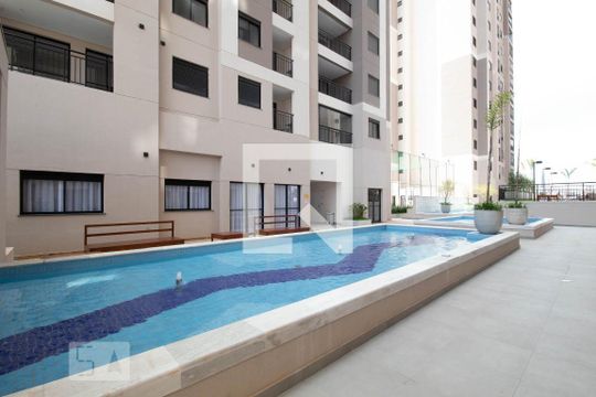 Hall de apartamento para alugar com 2 quartos, 50m² em Padroeira, Osasco