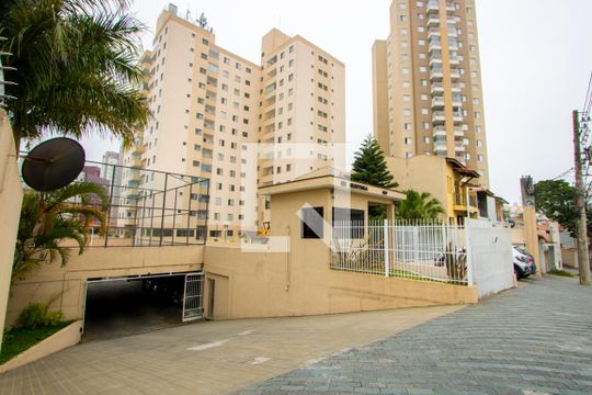 Fachada do condomínio de apartamento para alugar com 2 quartos, 62m² em Vila Floresta, Santo André