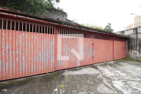 Garagem de apartamento à venda com 2 quartos, 50m² em Conjunto Habitacional Padre Manoel da Nóbrega, São Paulo
