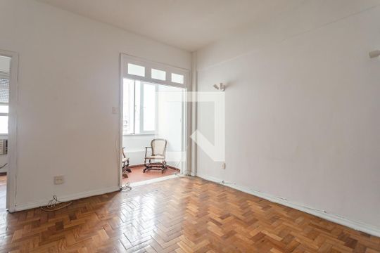 Sala de apartamento para alugar com 2 quartos, 89m² em Flamengo, Rio de Janeiro
