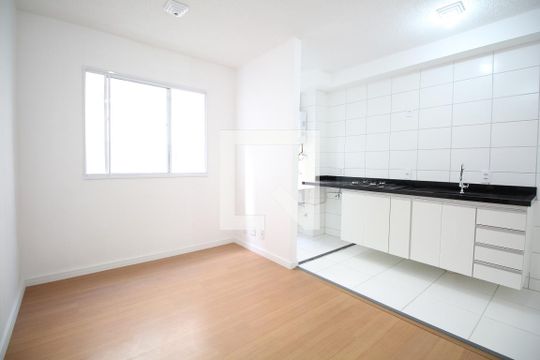 Sala de apartamento para alugar com 2 quartos, 35m² em Vila Independência, São Paulo