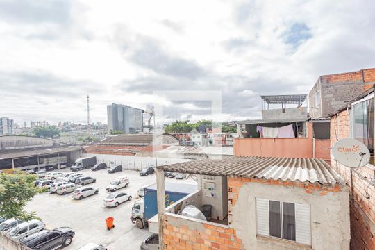 Vista da Sala de apartamento para alugar com 2 quartos, 42m² em Vila Cristália, São Paulo