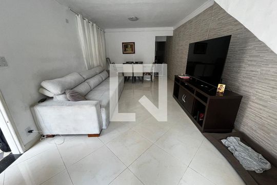 Sala de casa à venda com 3 quartos, 125m² em Vila Santa Maria, São Paulo