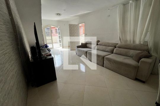 Sala de casa à venda com 3 quartos, 125m² em Vila Santa Maria, São Paulo
