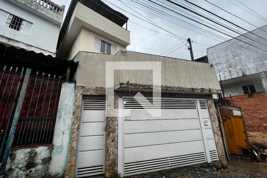 Fachada de casa à venda com 3 quartos, 125m² em Vila Santa Maria, São Paulo