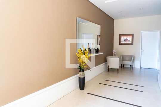 Hall de entrada de apartamento para alugar com 2 quartos, 68m² em Chácara Inglesa, São Paulo