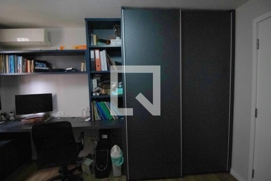 Quarto de apartamento para alugar com 3 quartos, 144m² em Jardim Paulistano, São Paulo