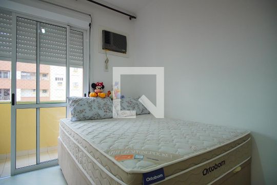 Suíte de apartamento à venda com 3 quartos, 95m² em Vila Ipiranga, Porto Alegre