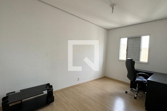 Quarto 2 de apartamento para alugar com 2 quartos, 51m² em Centro, Barueri
