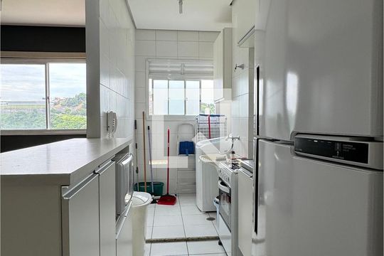 Cozinha de apartamento para alugar com 2 quartos, 51m² em Centro, Barueri