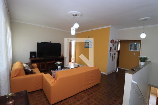 Casa à venda com 3 quartos, 176m² em Penha de França, São Paulo