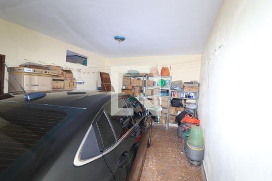 Garagem de casa à venda com 3 quartos, 176m² em Penha de França, São Paulo