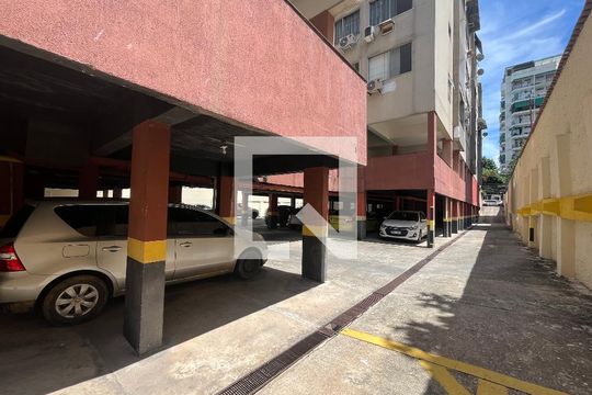 Garagem de apartamento para alugar com 1 quarto, 65m² em Freguesia (jacarepaguá), Rio de Janeiro