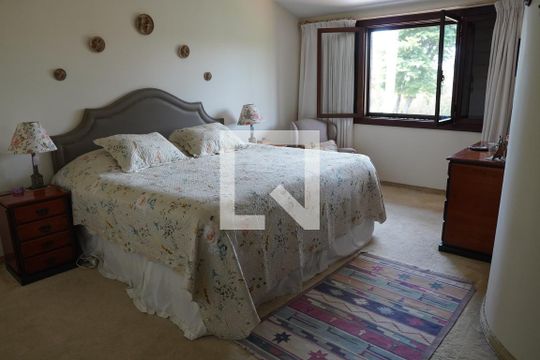 Quarto 1 de casa à venda com 6 quartos, 572m² em Vila Tramontano, São Paulo